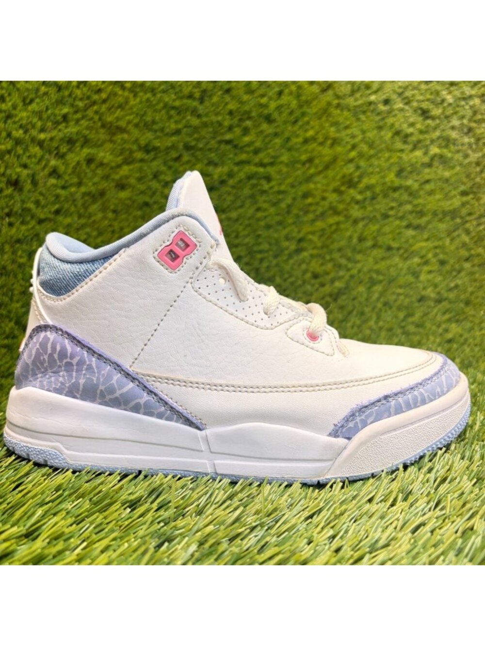 Nike Air Jordan 3 Retro Boys Size 2Y White Blue Athletic Leather Shoes Sneakers